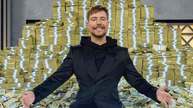 MrBeast рассказал, сколько денег он раздал за 9 лет существования своих видеороликов.
