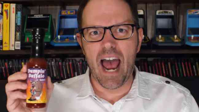 Канал Angry Video Game Nerd отмечает 20-летие на YouTube, выпустив «потерянное» видео 2006 года.