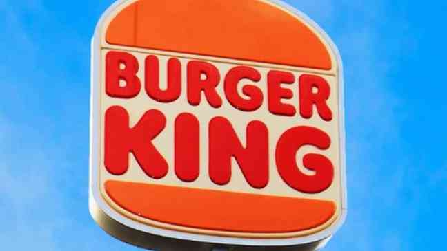 Burger King представил «слайдеры королевского размера», но они скоро исчезнут из меню.