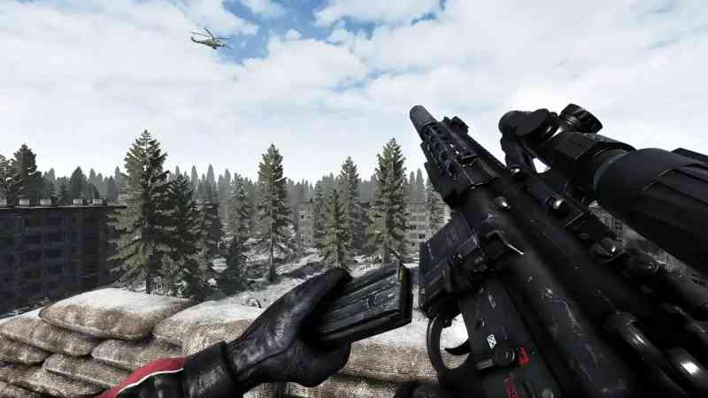 Руководство по управлению оружием в игре Road To Vostok: объяснение механики оружия.
